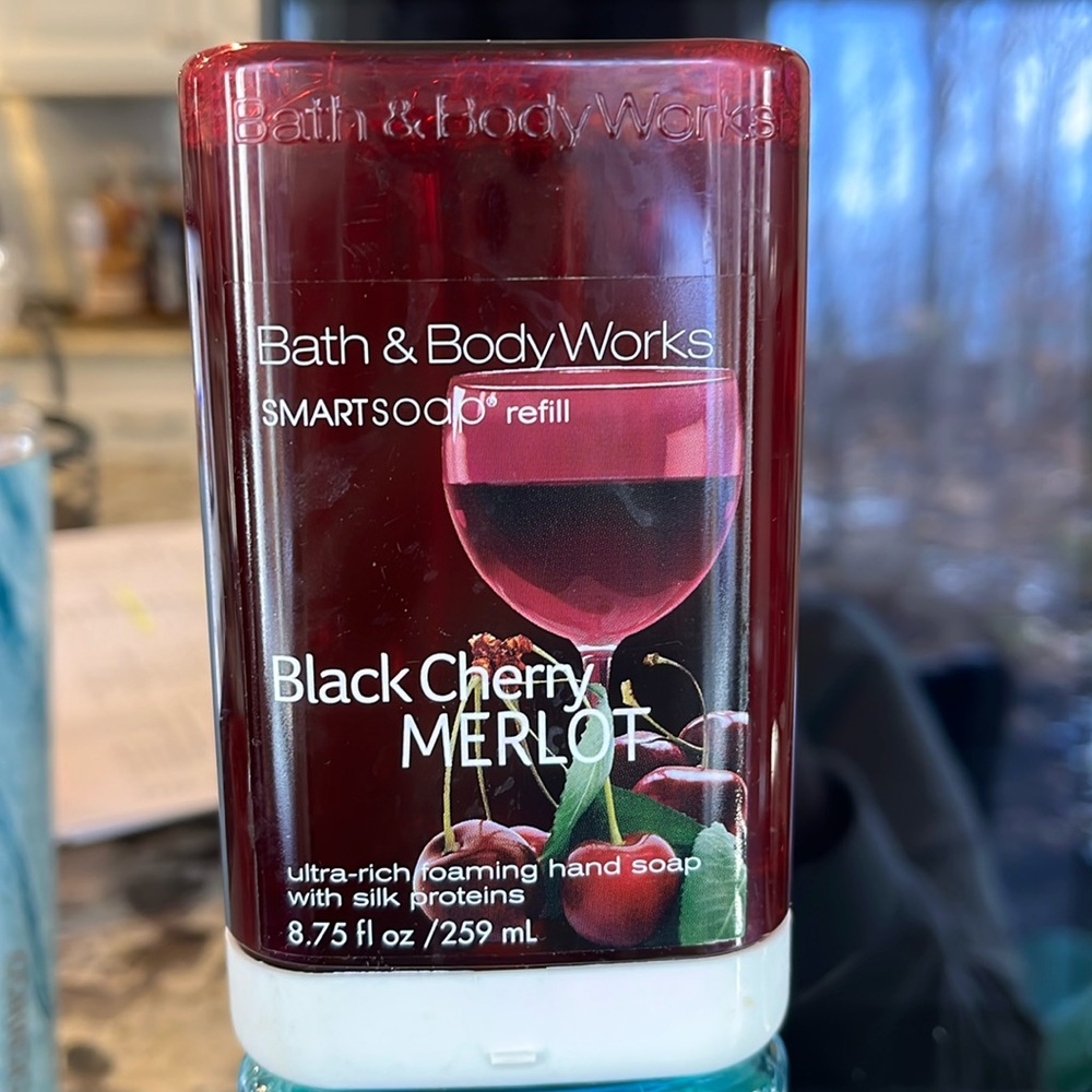 Black Cherry Merlot. SMARTSOAP refill.